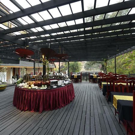 Hotel Amazing Nyaung Shwe Exterior photo