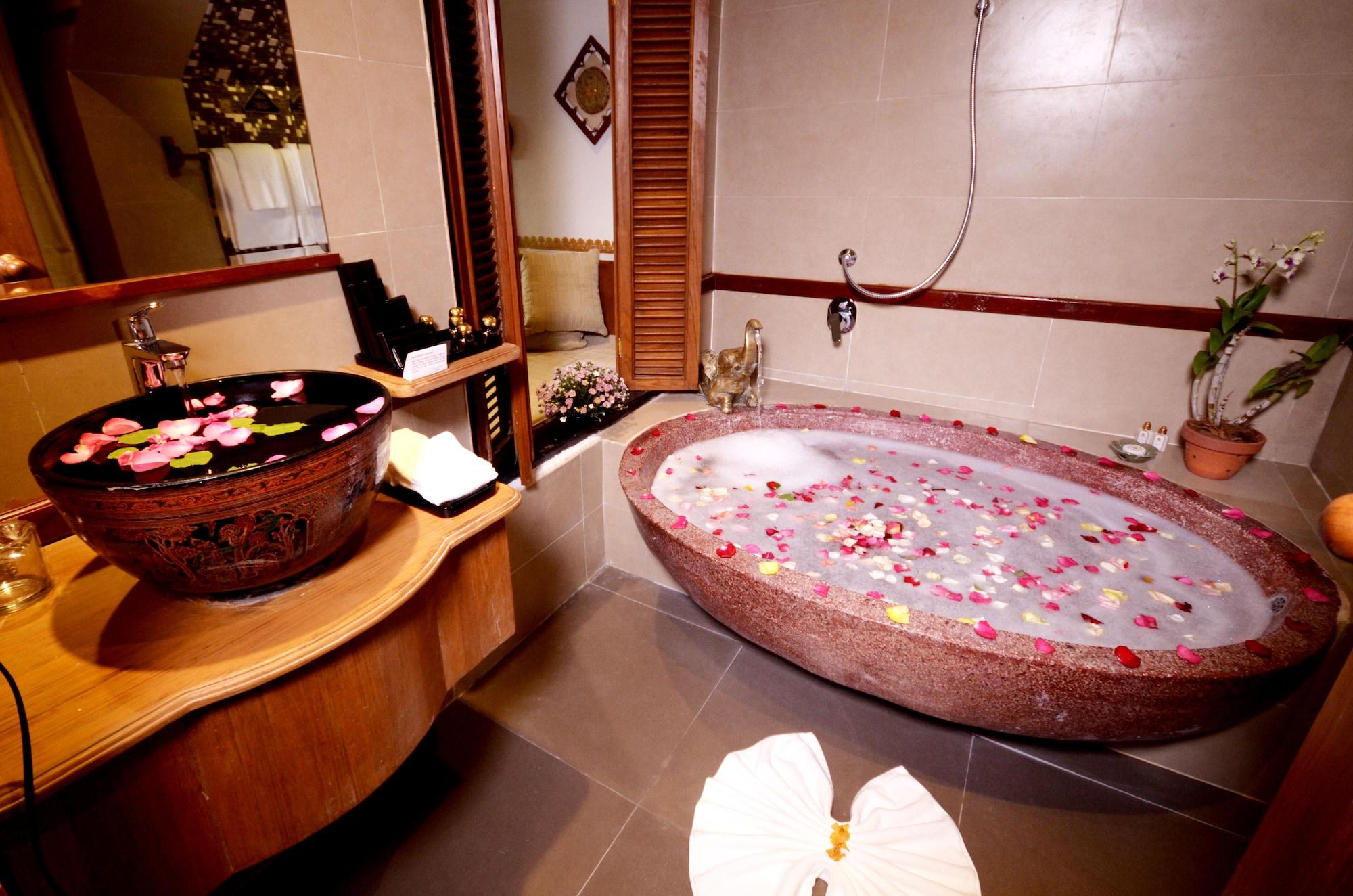 Hotel Amazing Nyaung Shwe Exterior photo