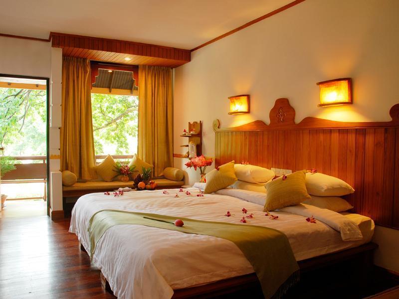 Hotel Amazing Nyaung Shwe Exterior photo
