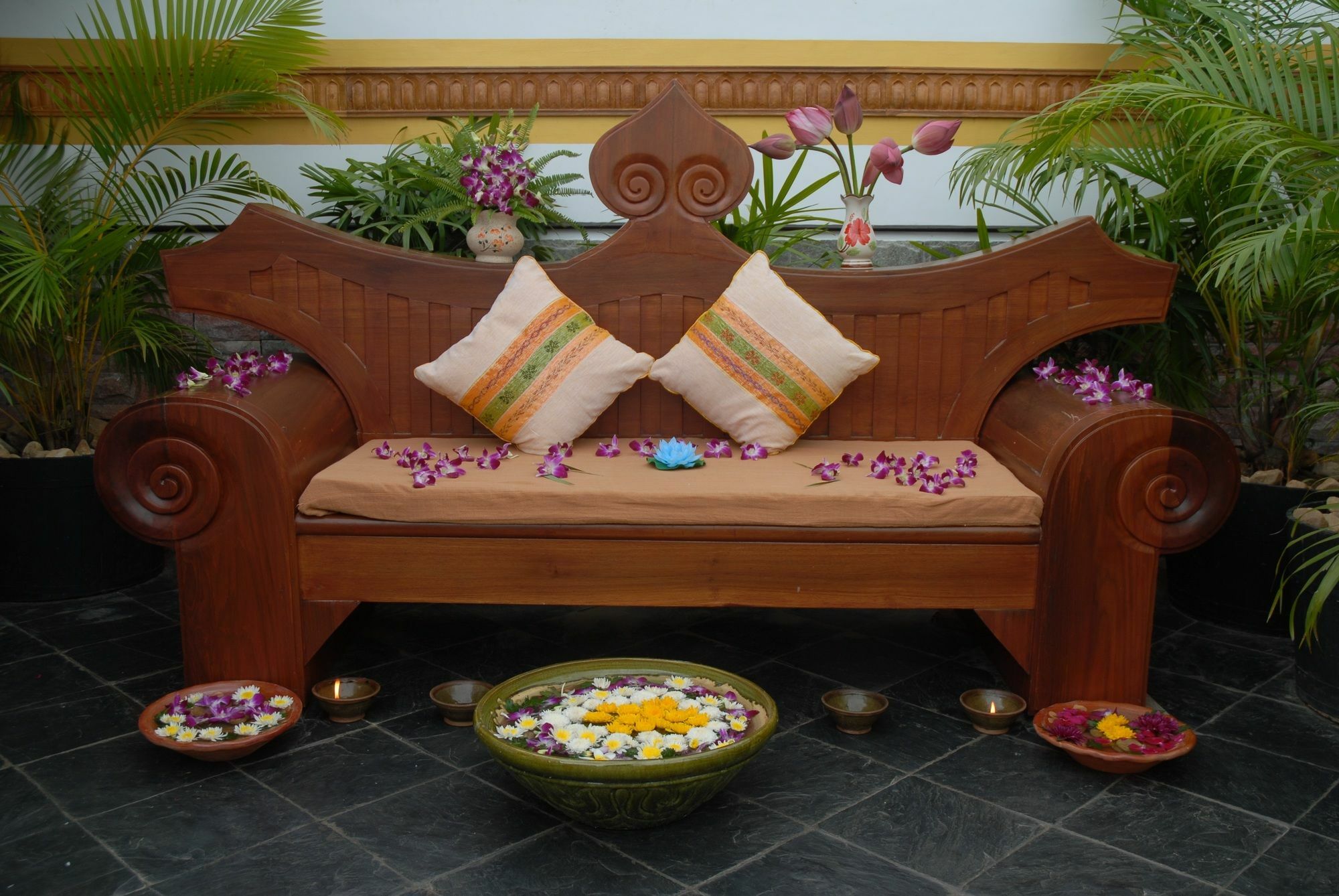 Hotel Amazing Nyaung Shwe Exterior photo